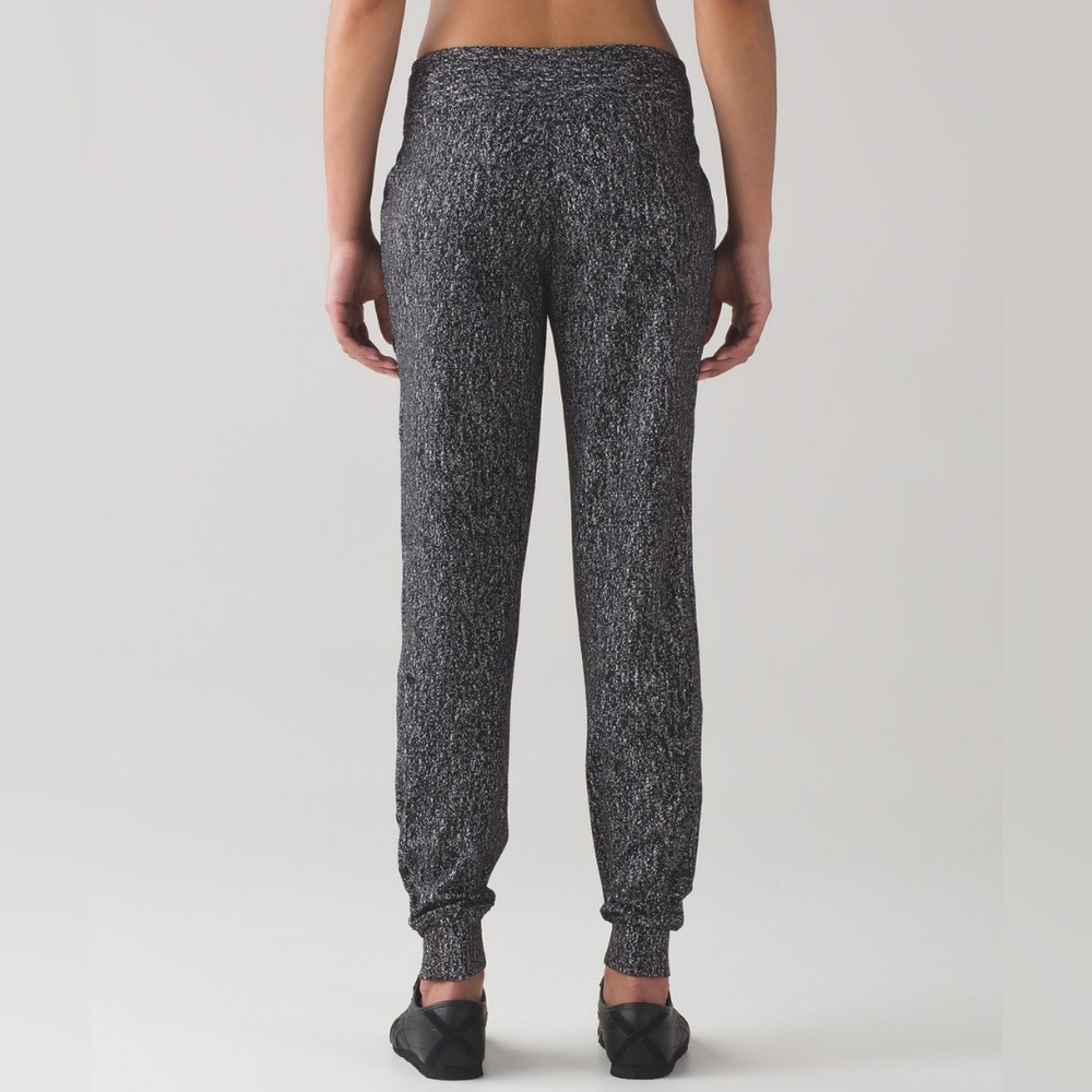 Lululemon Ready To Rulu Pant Running Luon Suited Jacquard Black White